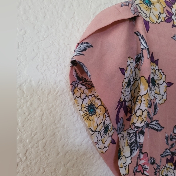 Papermoon Pink and Yellow Floral Blouse With Keyhole Back Size Large - Picture 5 of 14